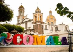 Escenario de bellas plazas Comala, Colima